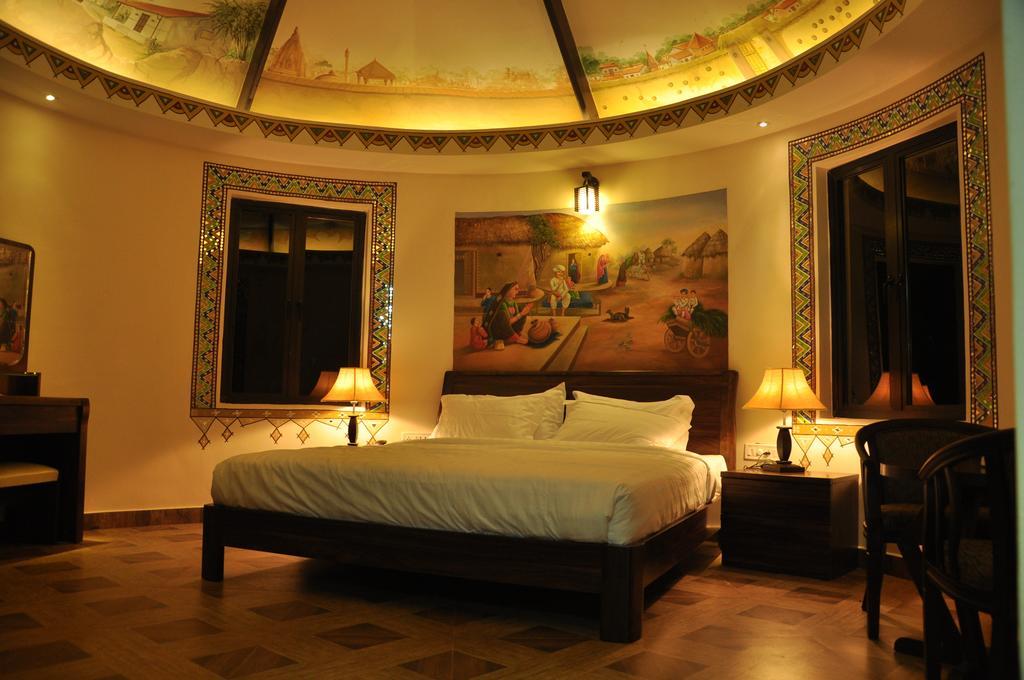 Hotel Seven Sky Clarks Exotica Bhuj Habitación foto